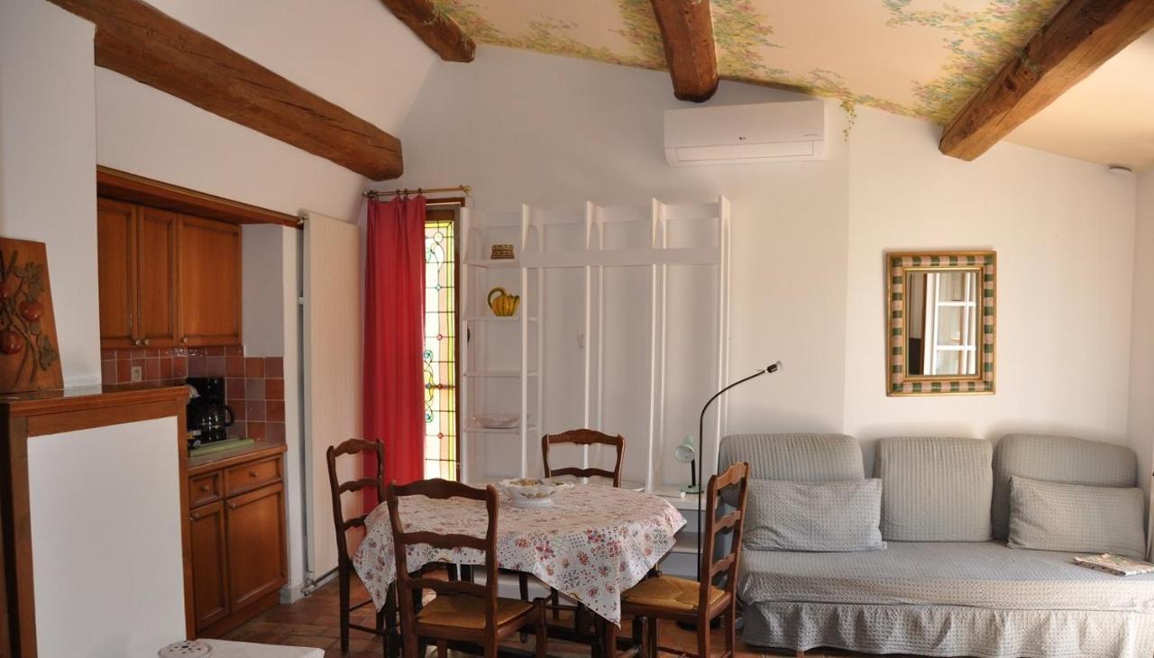 Le Jas Du Colombier Villa Мустие Сен Мари Екстериор снимка