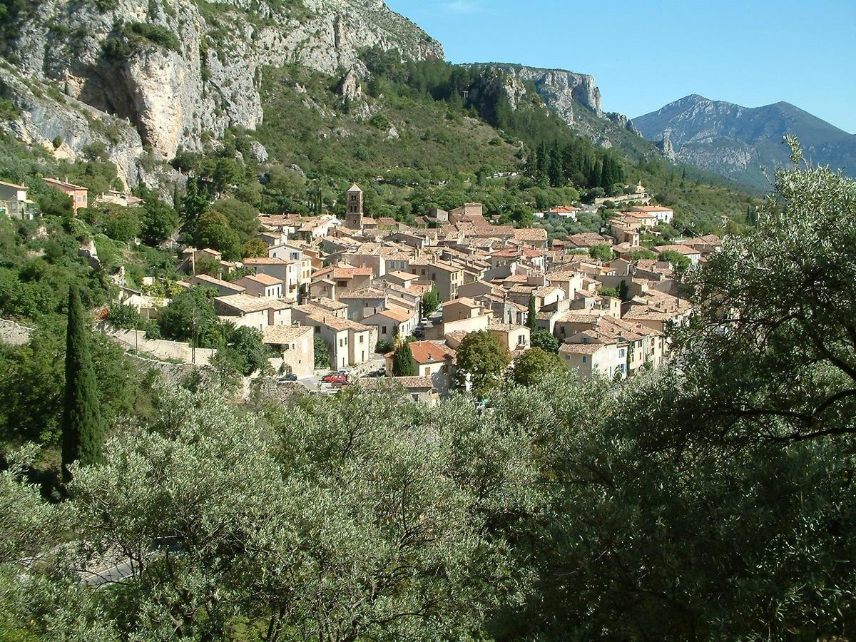 Le Jas Du Colombier Villa Мустие Сен Мари Екстериор снимка