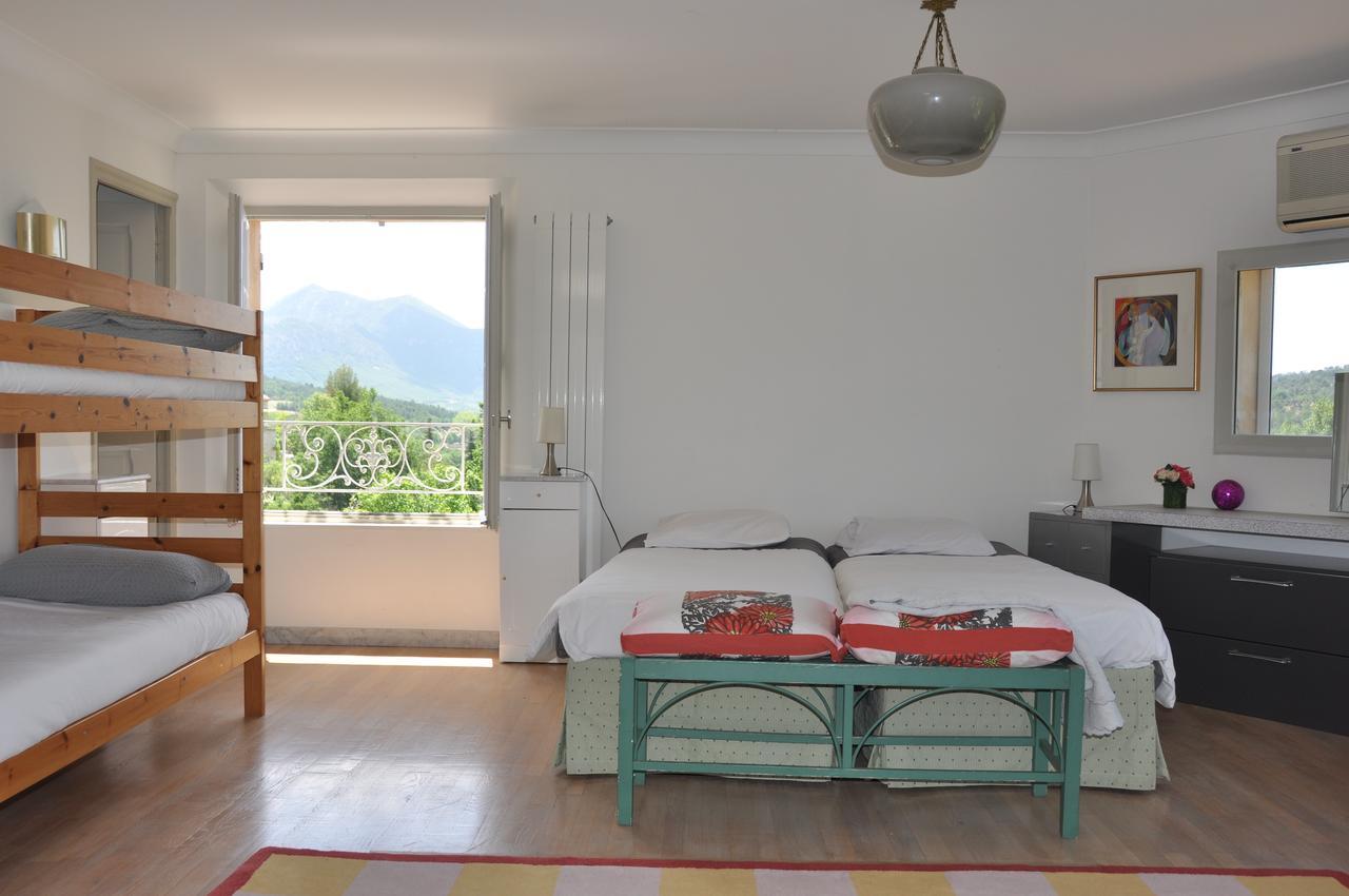 Le Jas Du Colombier Villa Мустие Сен Мари Екстериор снимка